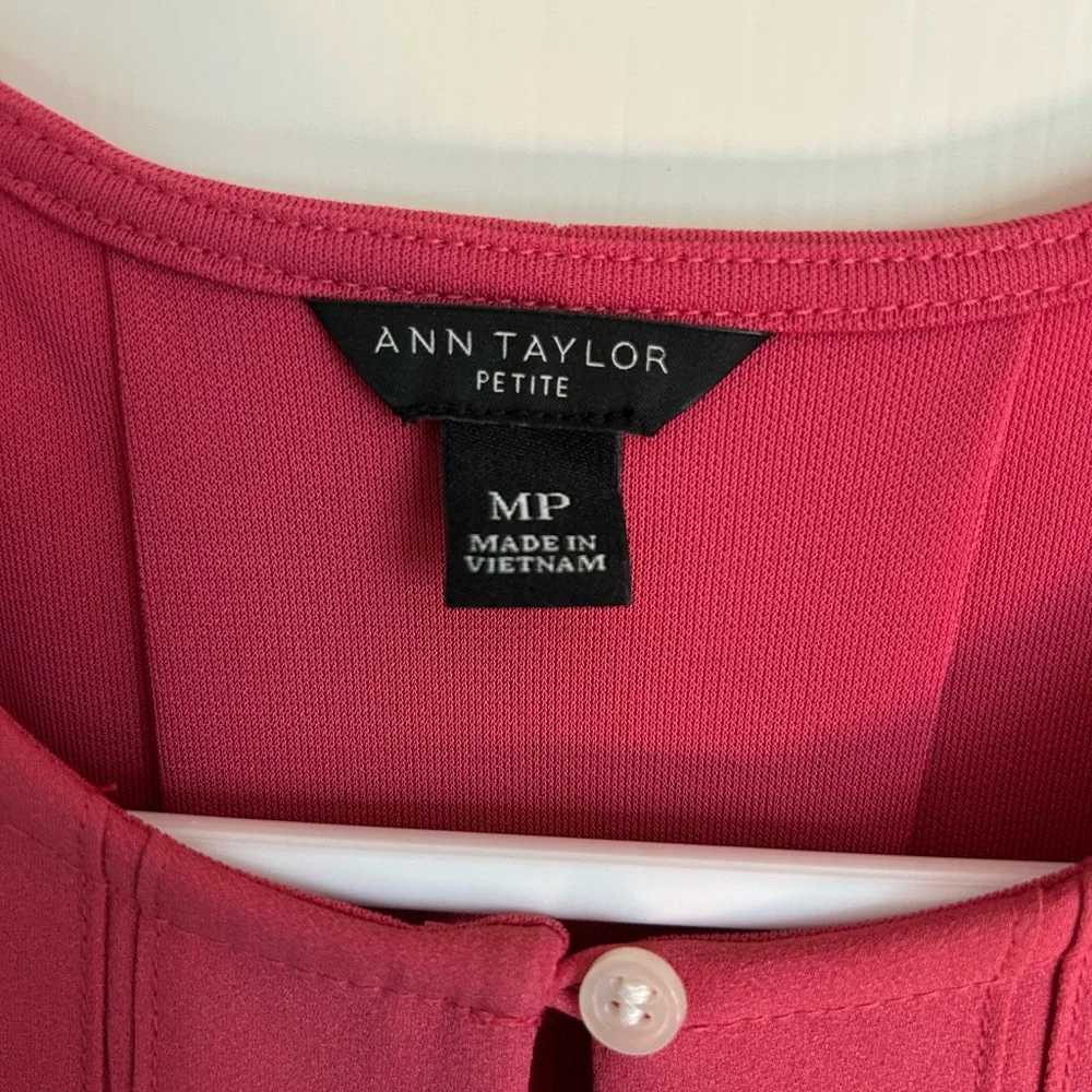 Ann Taylor Sleeveless Blouse - Picture 5 of 8